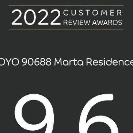 Oyo 90688 Marta Residence Karawang Luaran gambar
